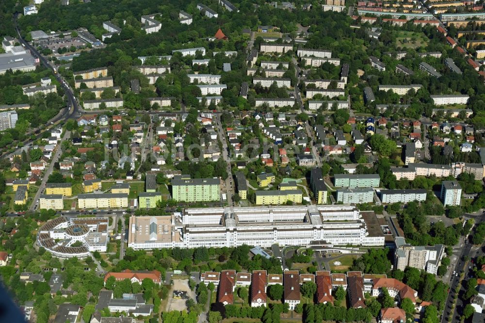 Luftaufnahme Berlin - Klinikgelände des Krankenhauses Vivantes Klinikum Neukölln an der Rudower Straße im Ortsteil Neukölln in Berlin, Deutschland