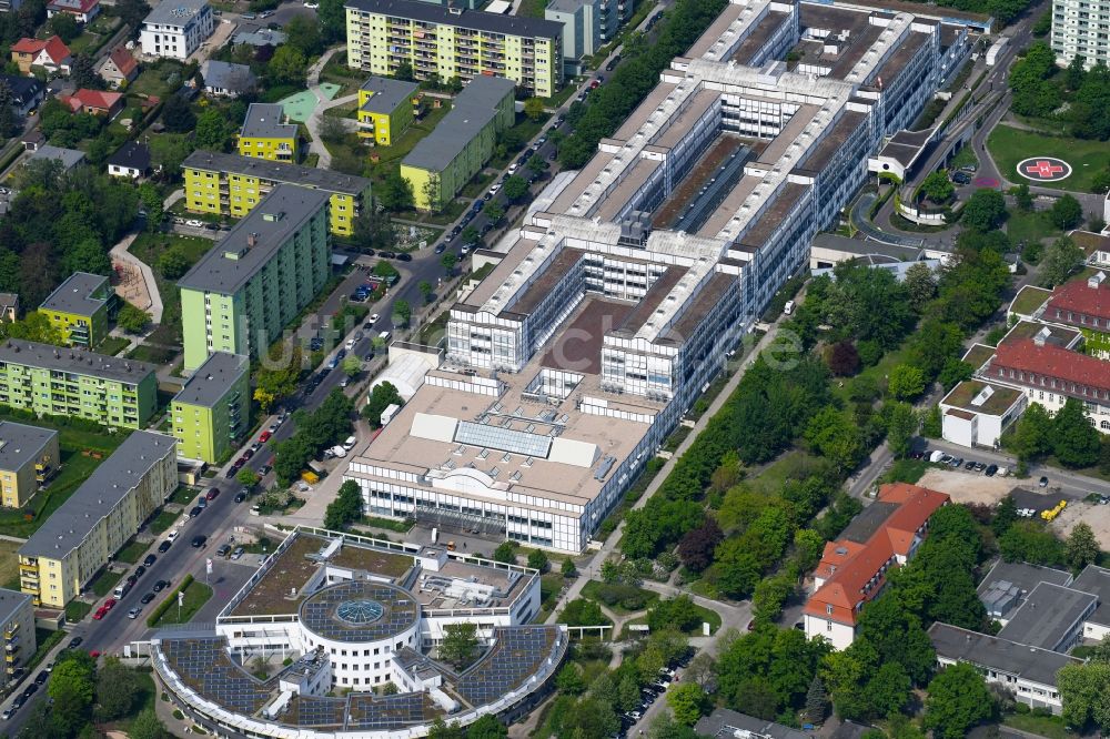 Luftbild Berlin - Klinikgelände des Krankenhauses Vivantes Klinikum Neukölln an der Rudower Straße im Ortsteil Neukölln in Berlin, Deutschland