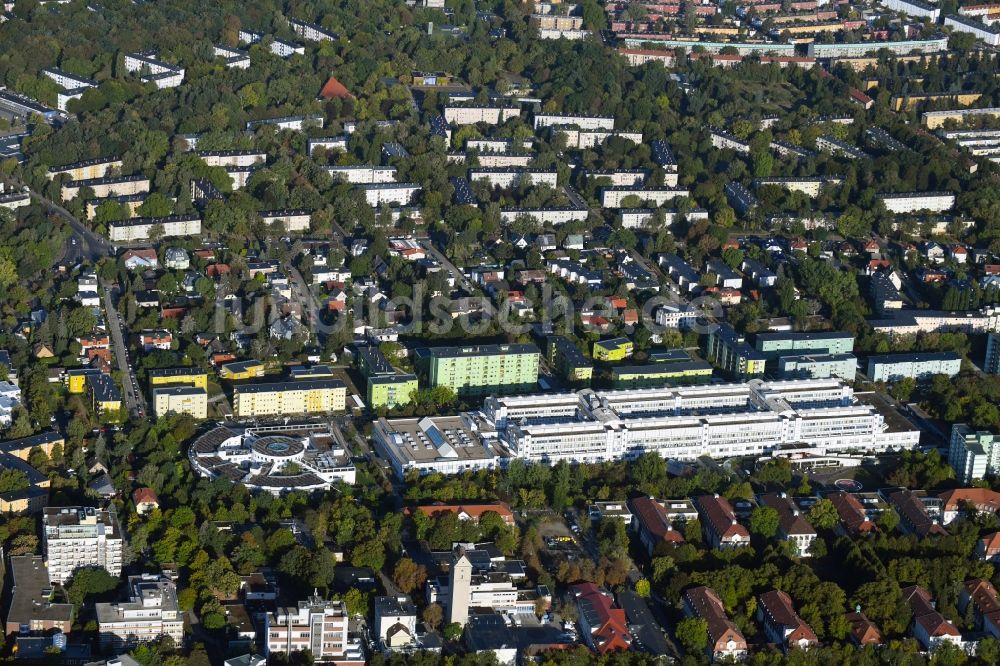 Luftaufnahme Berlin - Klinikgelände des Krankenhauses Vivantes Klinikum Neukölln an der Rudower Straße im Ortsteil Neukölln in Berlin, Deutschland