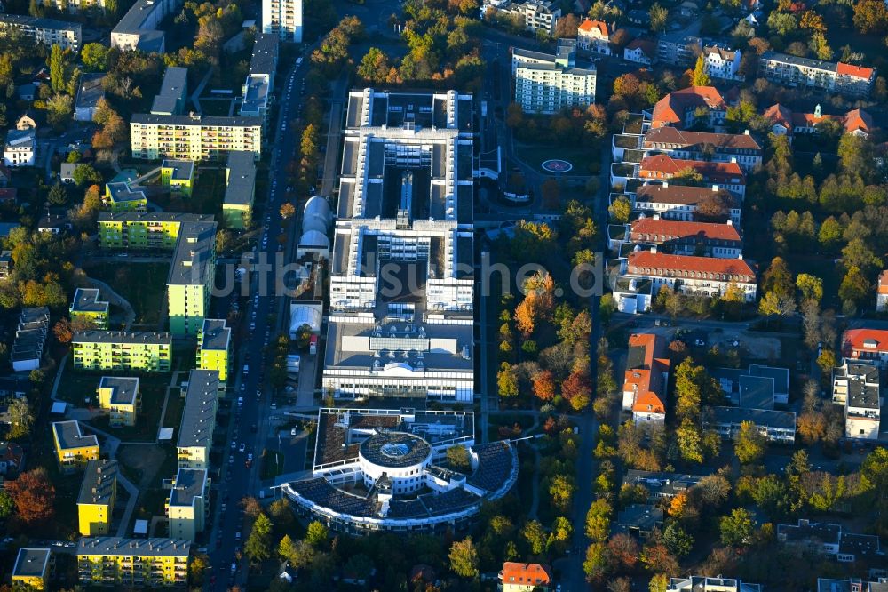 Luftbild Berlin - Klinikgelände des Krankenhauses Vivantes Klinikum Neukölln an der Rudower Straße im Ortsteil Neukölln in Berlin, Deutschland