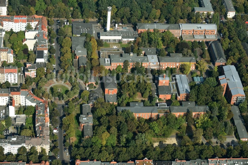 Berlin von oben - Klinikgelände des Krankenhauses Vivantes Wenckebach-Klinikum im Stadtteil Tempelhof in Berlin