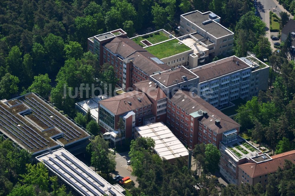 Bubenreuth von oben - Klinikgelände des Krankenhauses Waldkrankenhaus St. Marien in Bubenreuth im Bundesland Bayern