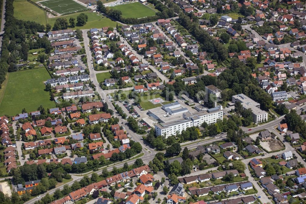 Schwabmünchen aus der Vogelperspektive: Klinikgelände des Krankenhauses Wertachkliniken in Schwabmünchen im Bundesland Bayern, Deutschland