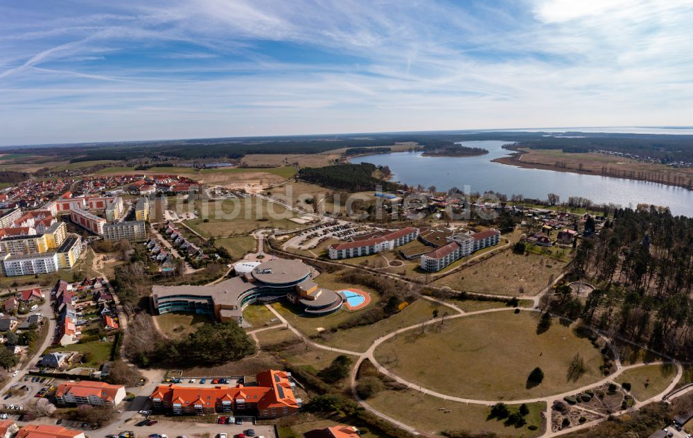 Waren (Müritz) aus der Vogelperspektive: Klinikgelände des Rehabilitationszentrums der Rehaklinik AHG Klinik Waren in Waren (Müritz) im Bundesland Mecklenburg-Vorpommern, Deutschland