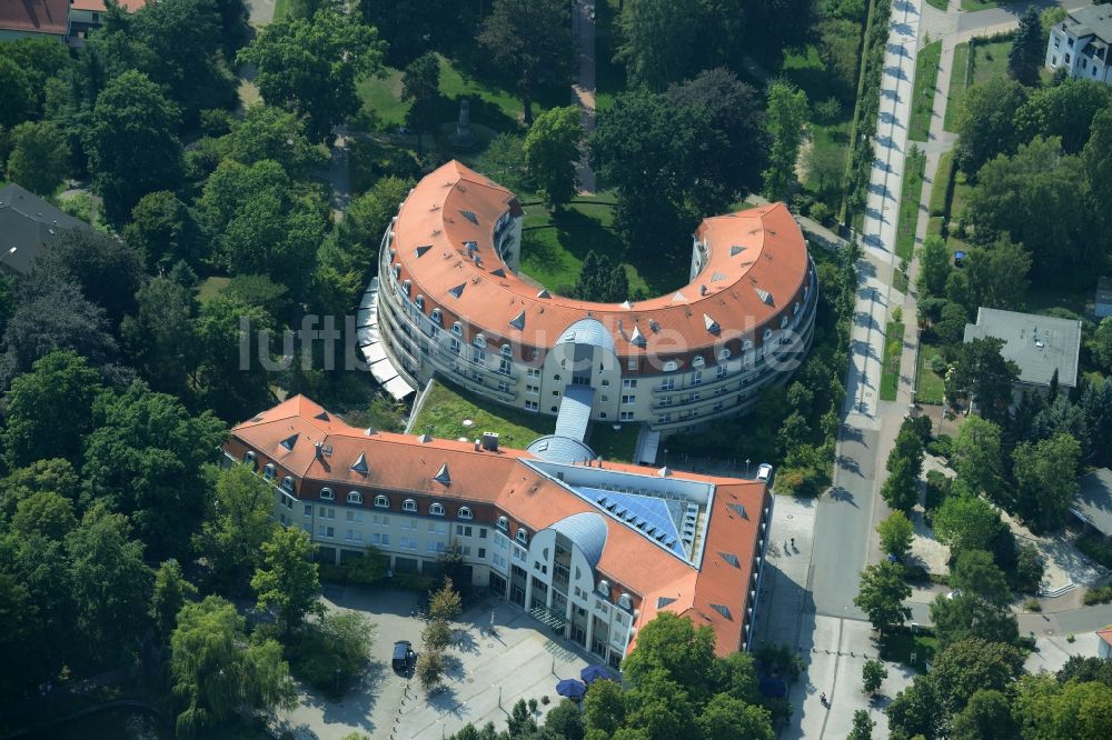 Bad Schmiedeberg aus der Vogelperspektive: Klinikgelände des Rehabilitationszentrums der Rehaklinik in Bad Schmiedeberg im Bundesland Sachsen-Anhalt