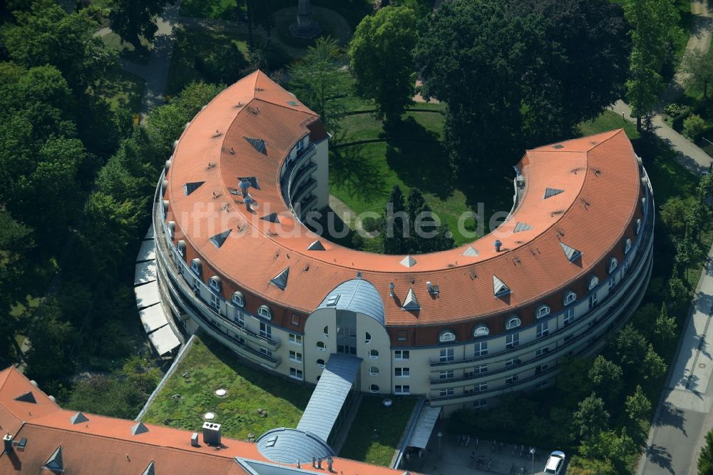 Luftbild Bad Schmiedeberg - Klinikgelände des Rehabilitationszentrums der Rehaklinik in Bad Schmiedeberg im Bundesland Sachsen-Anhalt