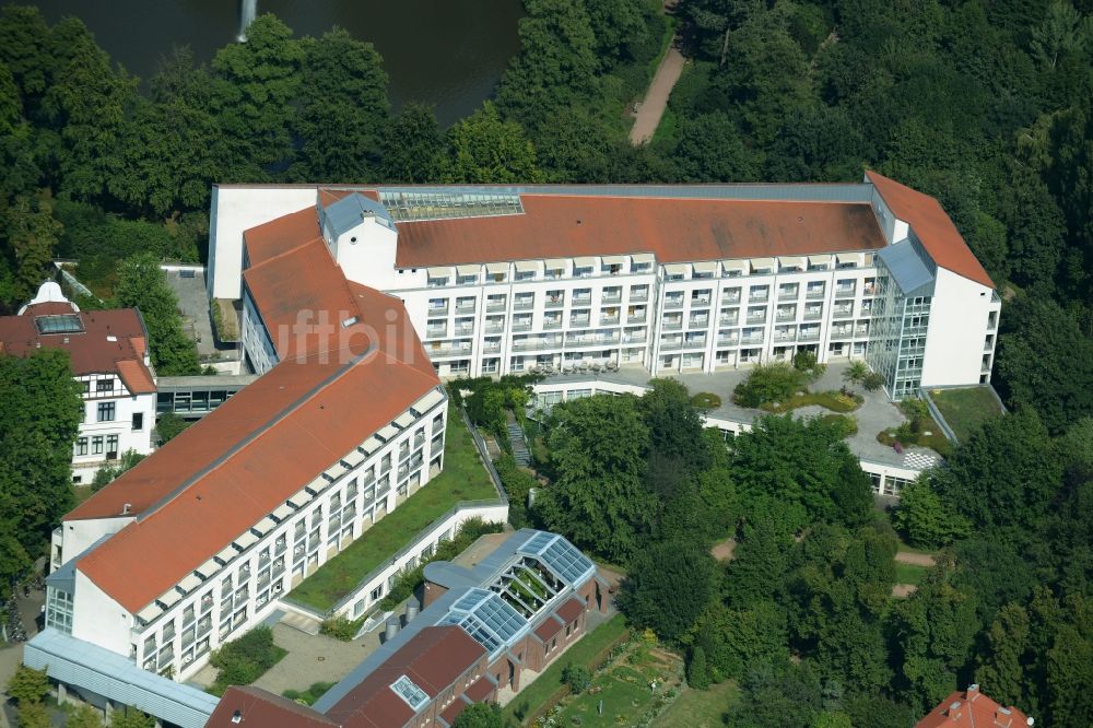 Bad Schmiedeberg aus der Vogelperspektive: Klinikgelände des Rehabilitationszentrums der Rehaklinik in Bad Schmiedeberg im Bundesland Sachsen-Anhalt