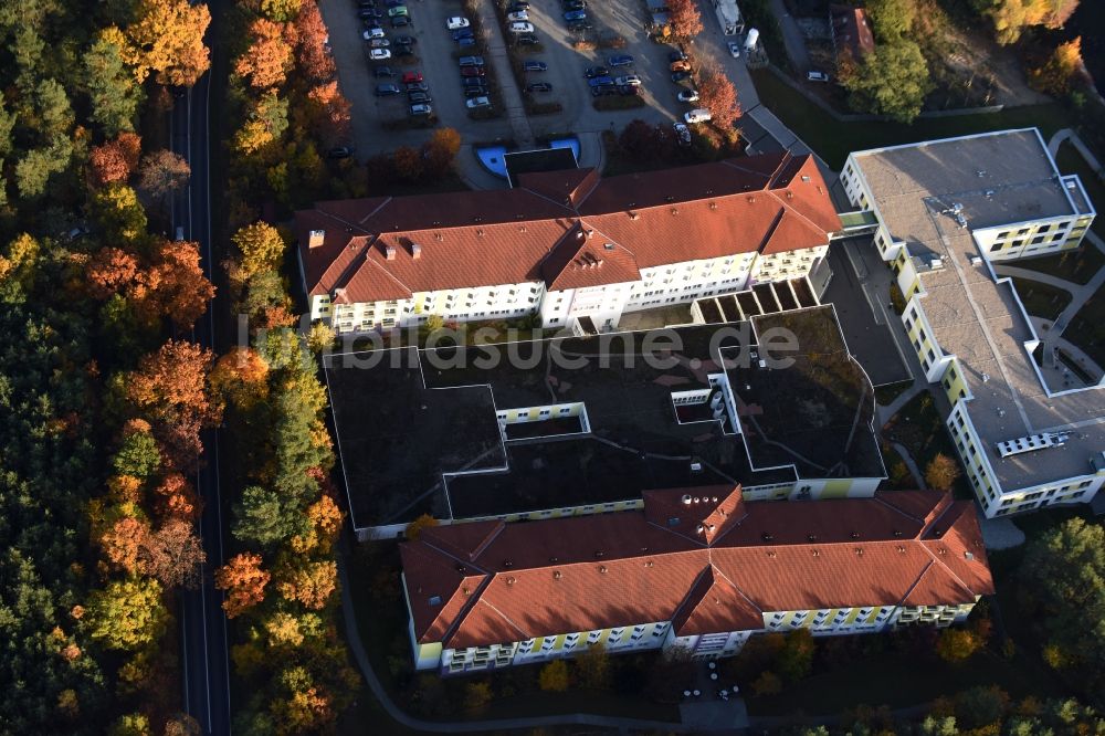 Grünheide (Mark) von oben - Klinikgelände des Rehabilitationszentrums der Rehaklinik in Grünheide (Mark) im Bundesland Brandenburg