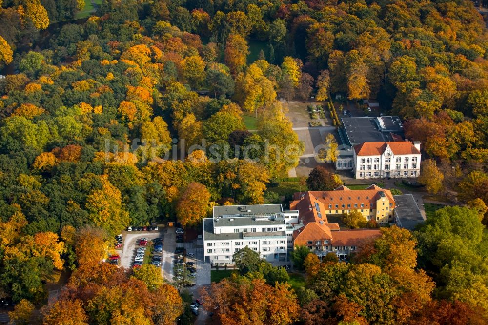 Hamm aus der Vogelperspektive: Klinikgelände des Rehabilitationszentrums der Rehaklinik in Hamm im Bundesland Nordrhein-Westfalen