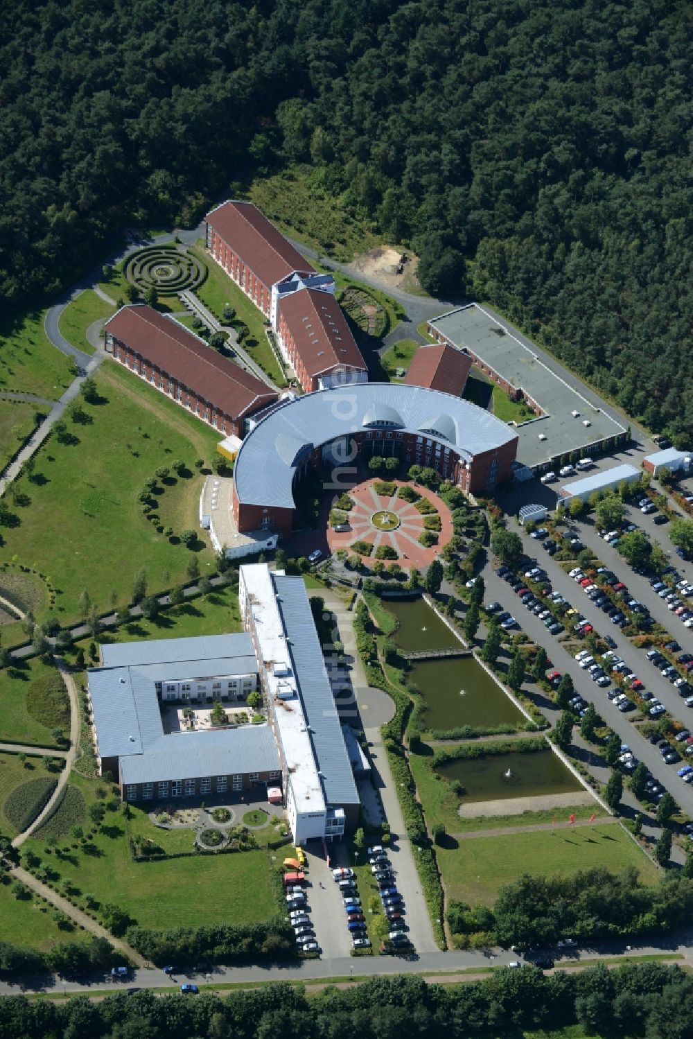 Lingen (Ems) von oben - Klinikgelände des Rehabilitationszentrums der Rehaklinik in Lingen (Ems) im Bundesland Niedersachsen