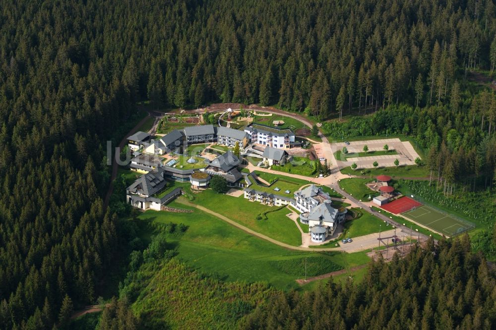 Luftbild Schönwald im Schwarzwald - Klinikgelände des Rehabilitationszentrums der Rehaklinik Rehabilitationsklinik Katharinenhöhe in Schönwald im Schwarzwald im Bundesland Baden-Württemberg, Deutschland