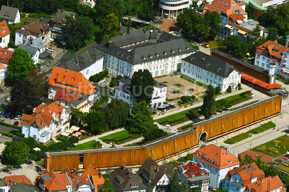 Luftaufnahme Bad Salzuflen - Klinikgelände des Rehabilitationszentrums der Rehaklinik Salinenklinik Bad Salzuflen an der Salinenstraße im Ortsteil Werl in Bad Salzuflen im Bundesland Nordrhein-Westfalen, Deutschland