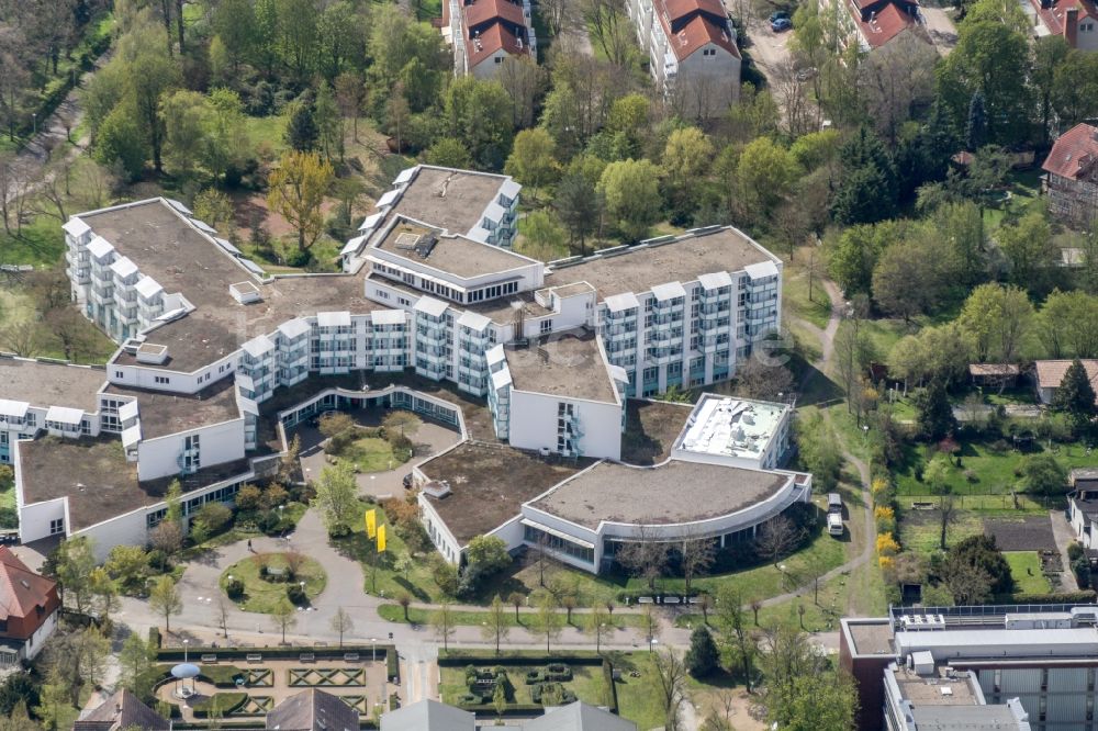 Luftbild Schönebeck (Elbe) - Klinikgelände des Rehabilitationszentrums der Rehaklinik in Schönebeck (Elbe) im Bundesland Sachsen-Anhalt