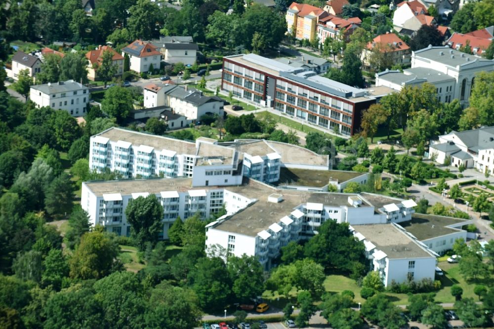 Luftbild Schönebeck (Elbe) - Klinikgelände des Rehabilitationszentrums der Rehaklinik in Schönebeck (Elbe) im Bundesland Sachsen-Anhalt, Deutschland