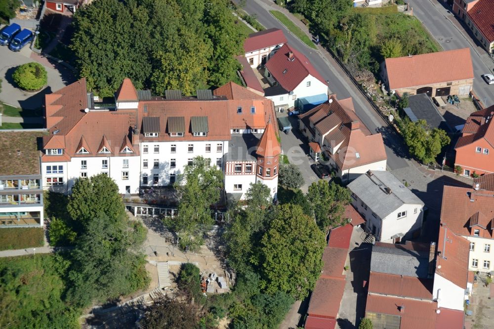 Luftbild Buckow (Märkische Schweiz) - Klinikgelände des Rehabilitationszentrums der Rehaklinik Waldfrieden in Buckow (Märkische Schweiz) im Bundesland Brandenburg