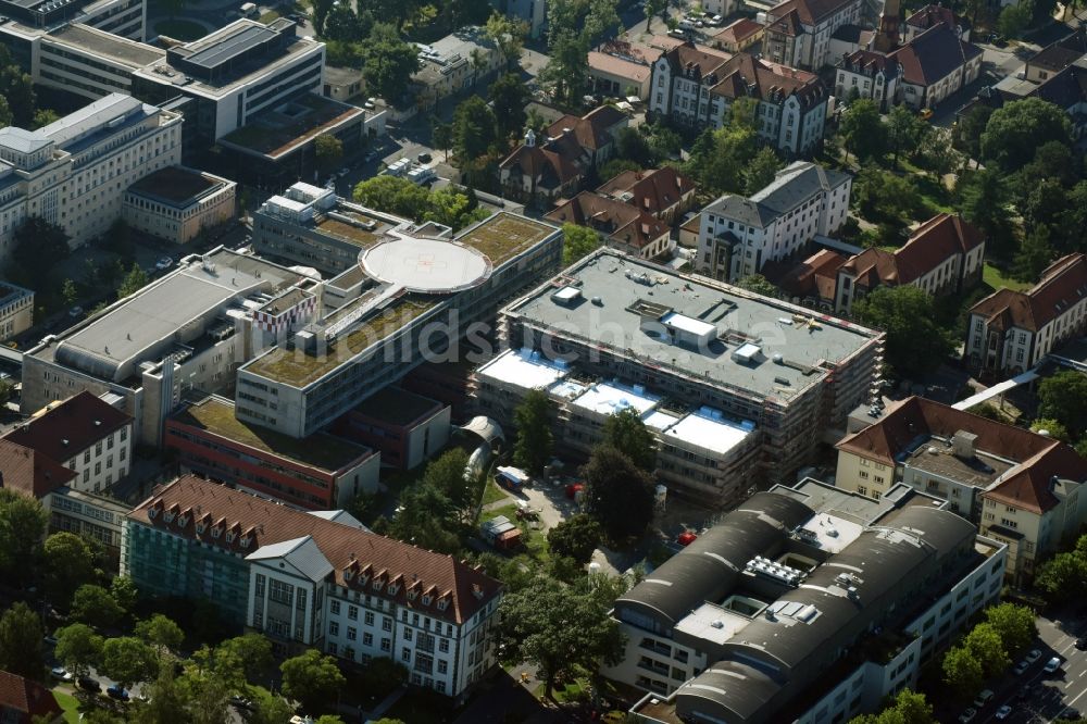 Dresden von oben - Klinikgelände des Universitätsklinikums Carl Gustav Carus Chirurgisches Zentrum in Dresden im Bundesland Sachsen