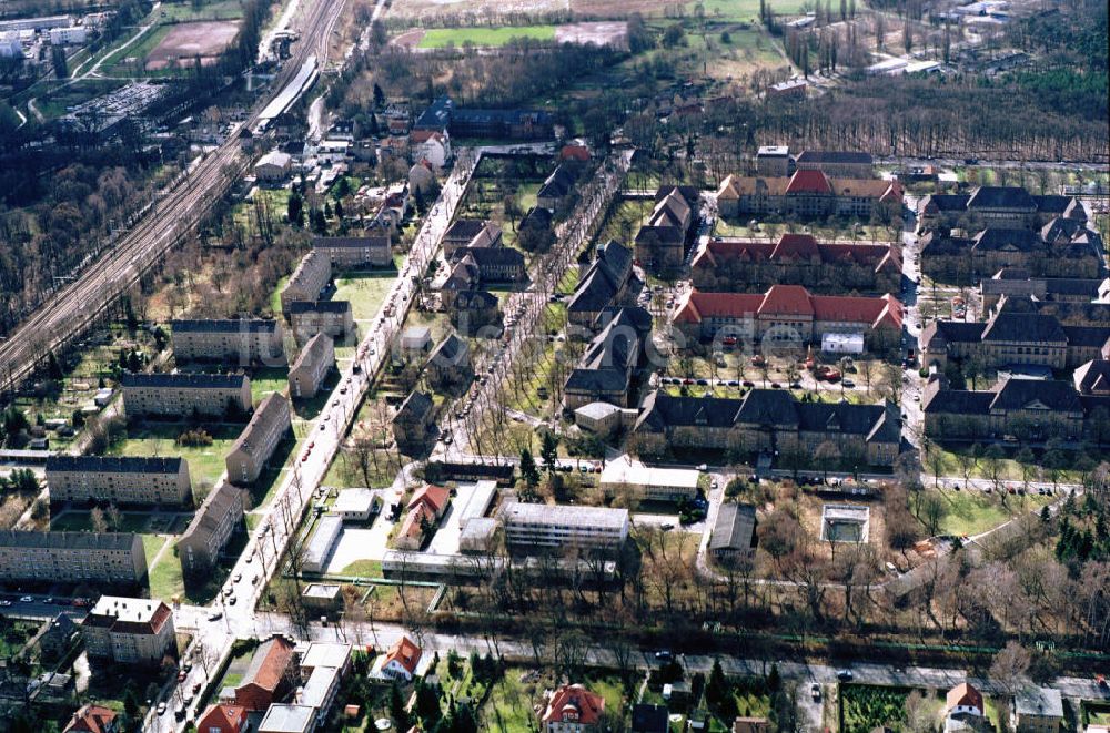 Berlin-Buch aus der Vogelperspektive: Klinikum Berlin-Buch. 1x Dia KB VER Klinikum Buch 21.04.1998