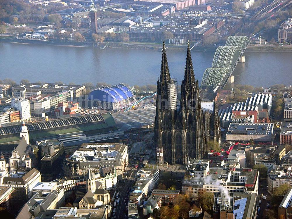 Köln von oben - Kölner Altstadt mit Dom