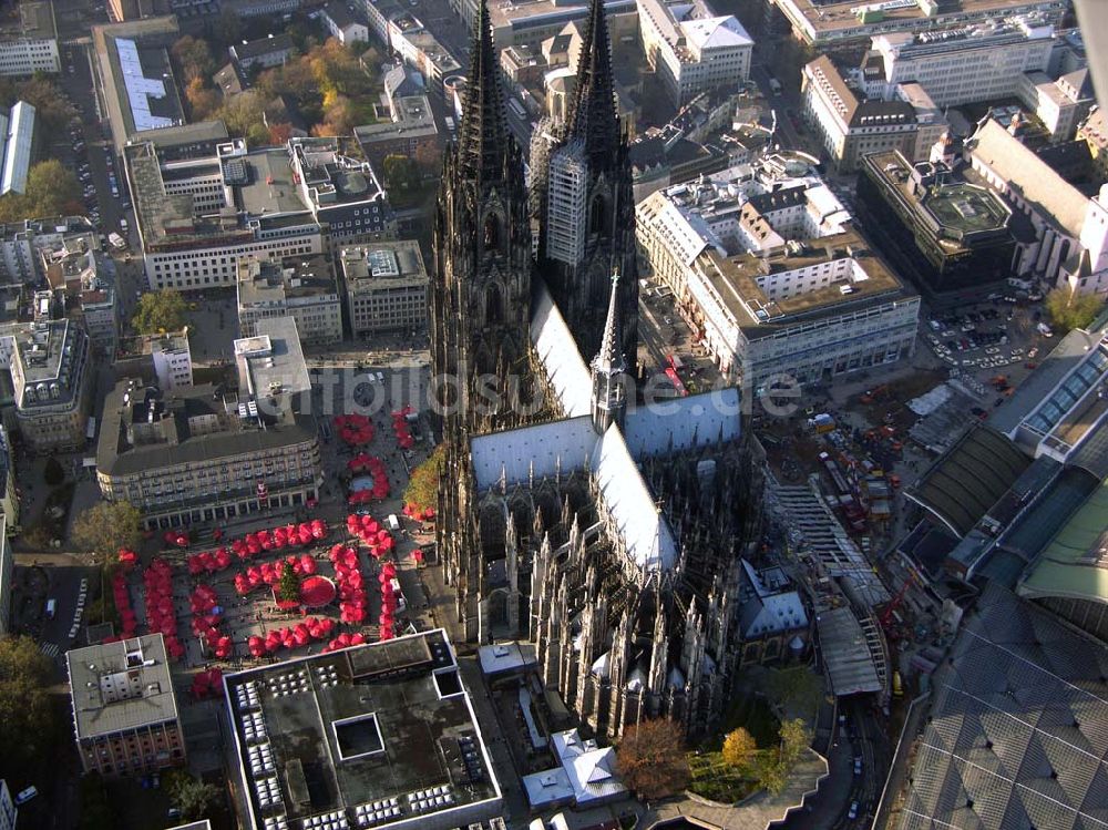 Köln aus der Vogelperspektive: Kölner Altstadt mit Dom