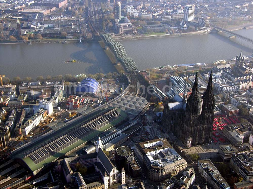 Köln von oben - Kölner Altstadt mit Dom