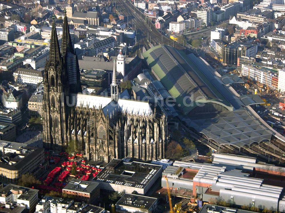 Luftbild Köln - Kölner Altstadt mit Dom