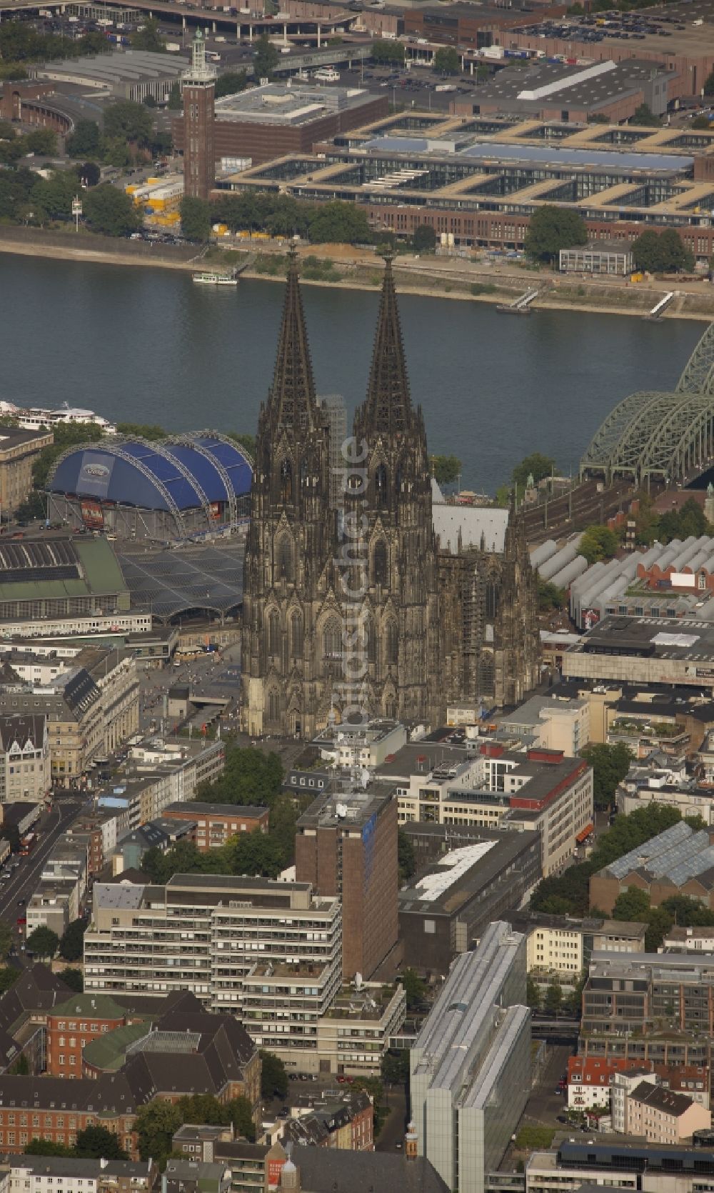 Luftbild Köln - Kölner Dom in Köln im Bundesland Nordrhein-Westfalen