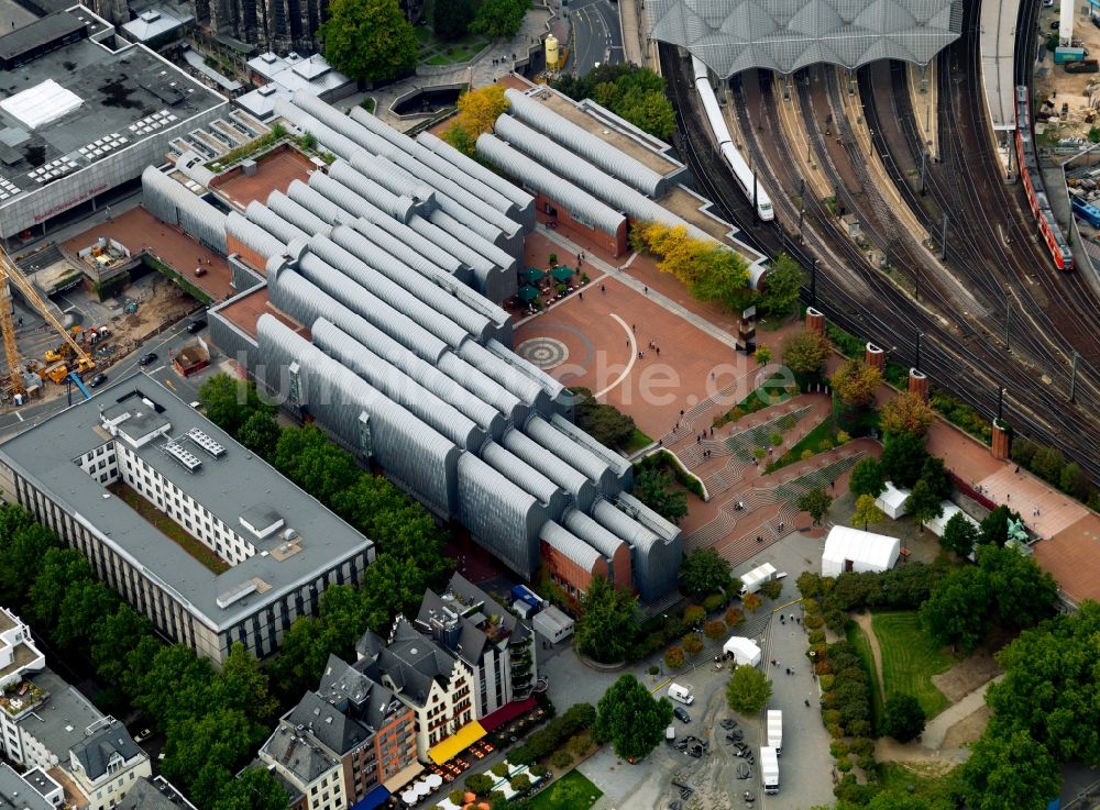 Luftbild Köln - Kölner Philharmonie im Gebäudekomplex des Museum Ludwig in Köln im Bundesland Nordrhein-Westfalen