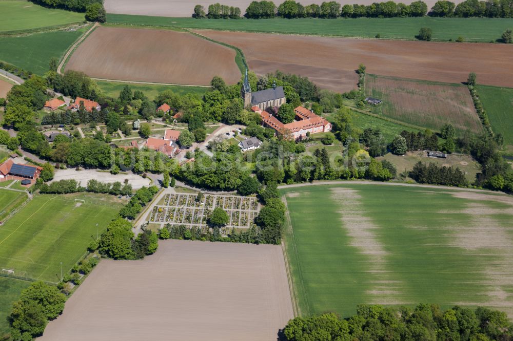 Luftaufnahme Rieste - Kloster Franziskaner-Minoriten Kloster in Rieste im Bundesland Niedersachsen, Deutschland