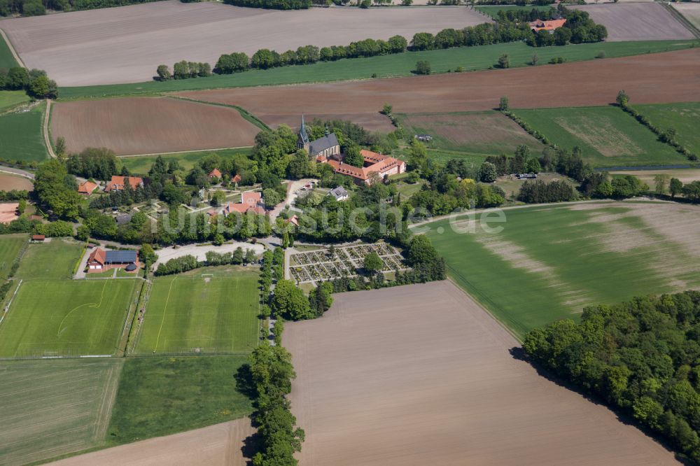 Rieste aus der Vogelperspektive: Kloster Franziskaner-Minoriten Kloster in Rieste im Bundesland Niedersachsen, Deutschland