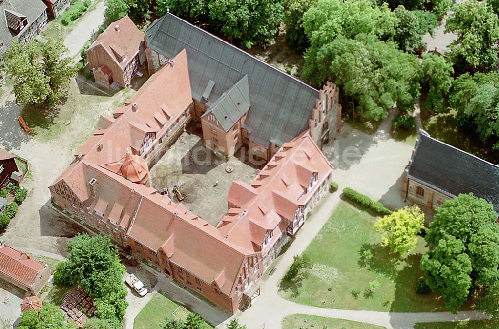 Luftaufnahme Heiligengrabe - Kloster Heiligengrabe. Datum: 24.06.2003