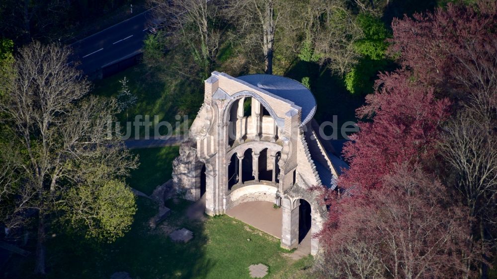 Luftaufnahme Königswinter - Kloster Heisterbach mit Klosterruine in Königswinter im Bundesland Nordrhein-Westfalen, Deutschland