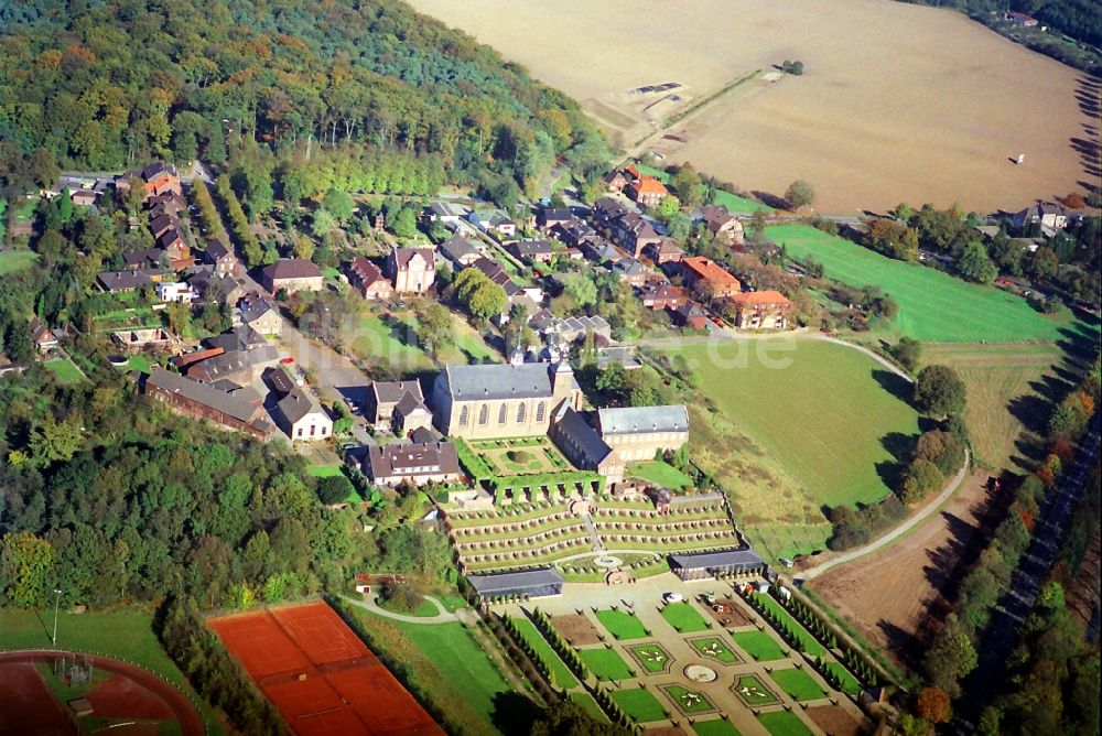 Kamp-Lintfort von oben - Kloster Kamp in Kamp-Lintfort im Bundesland Nordrhein-Westfalen