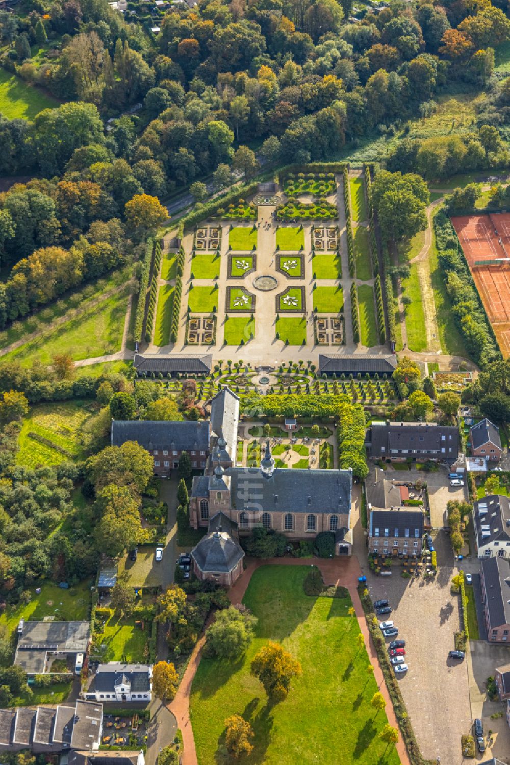 Luftaufnahme Kamp-Lintfort - Kloster Kamp in Kamp-Lintfort im Bundesland Nordrhein-Westfalen