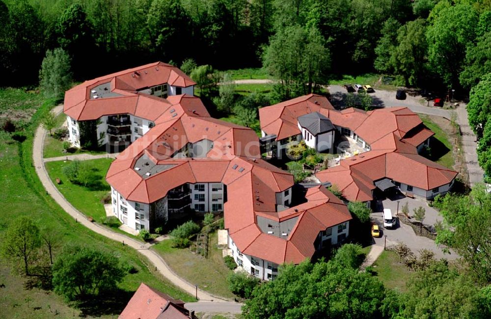 Luftaufnahme Lehnin/Brandenburg - Kloster Lehnin mit dem Erweiterungsbauten und Gästehaus