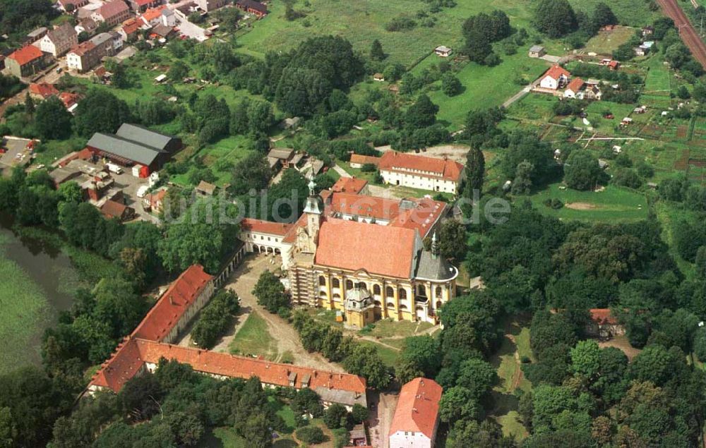 Luftaufnahme Neuzelle bei Eisenhüttenstadt - Kloster Neuzelle bei Eisenhüttenstadt/Brandenburg.