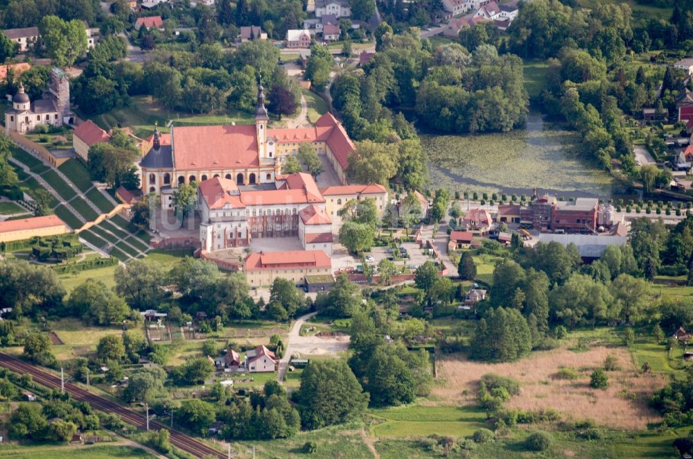 Luftaufnahme Neuzelle - KLoster Neuzelle in Neuzelle im Bundesland Brandenburg