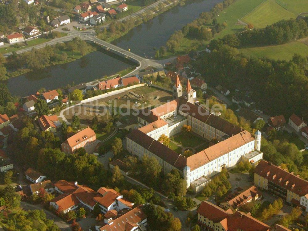 Reichenbach aus der Vogelperspektive: Kloster Reichenbach am Regen