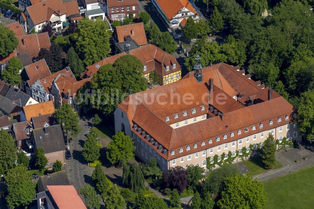 Rietberg aus der Vogelperspektive: Kloster Rietberg im Bundesland Nordrhein-Westfalen