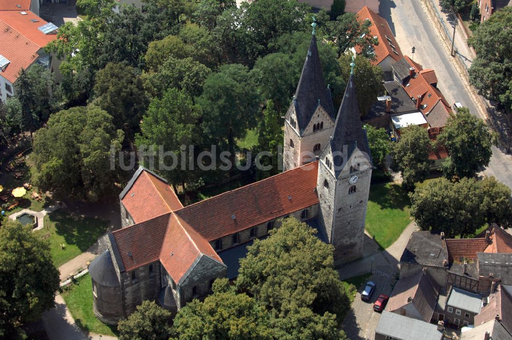 Hecklingen von oben - Klosterkirche St. Georg & Pancratius in Hecklingen