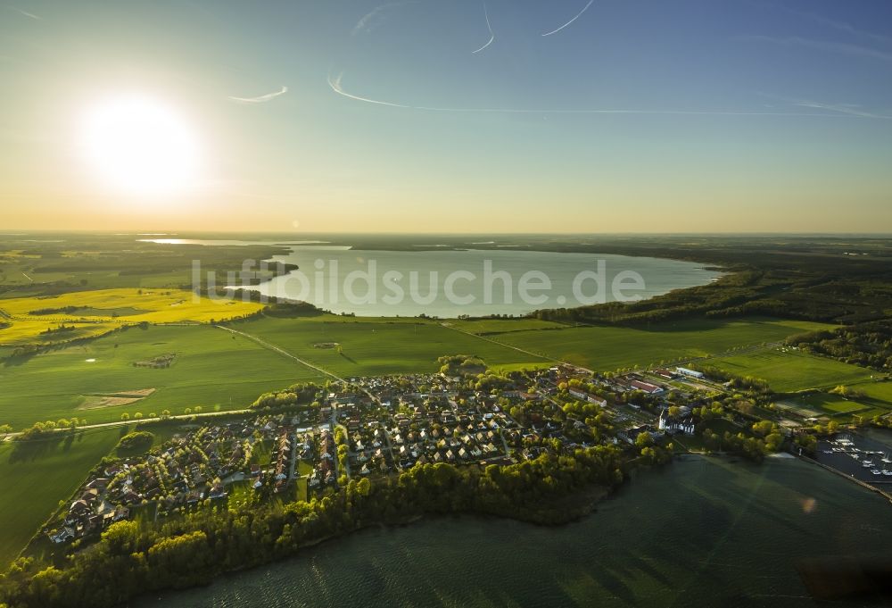 Klink von oben - Kölpinsee bei Klink im Bundesland Mecklenburg-Vorpommern