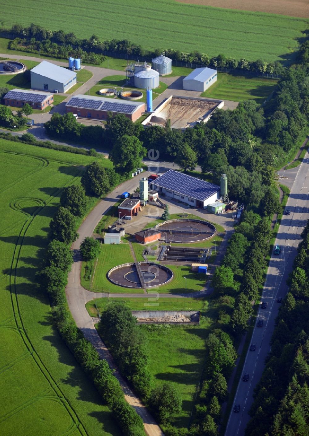 Einhaus aus der Vogelperspektive: Kläranlage Amt Lauenburgische Seen in Einhaus im Bundesland Schleswig-Holstein