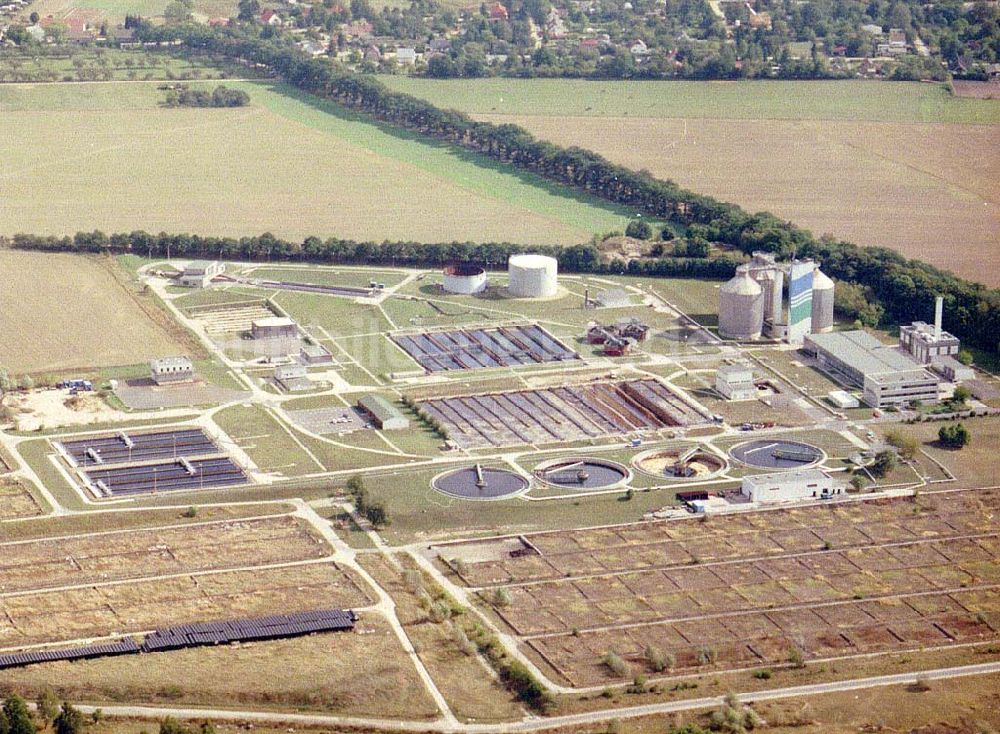 Dahlwitz - Hoppegharten / Mönchsheim / BRB aus der Vogelperspektive: Klärwerk in Mönchsheim / Dahlwitz - Hoppegarten der Berliner Wasserbetriebe