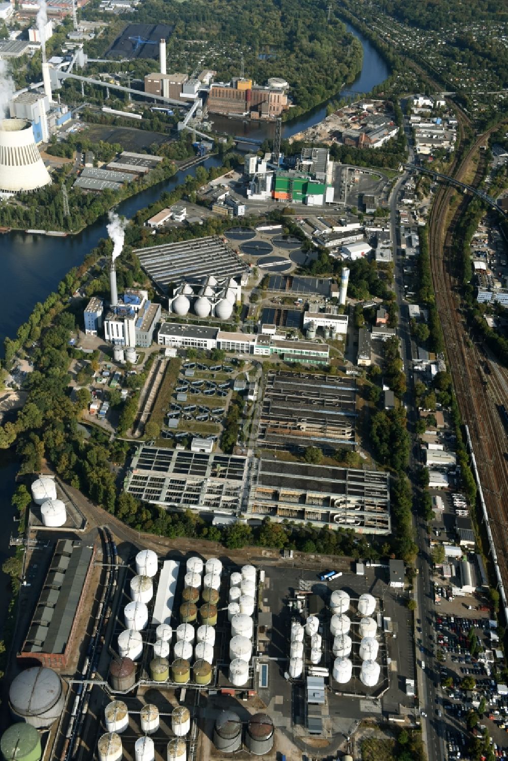 Luftbild Berlin - Klärwerk Ruhleben der Berliner Wasserbetriebe in Berlin