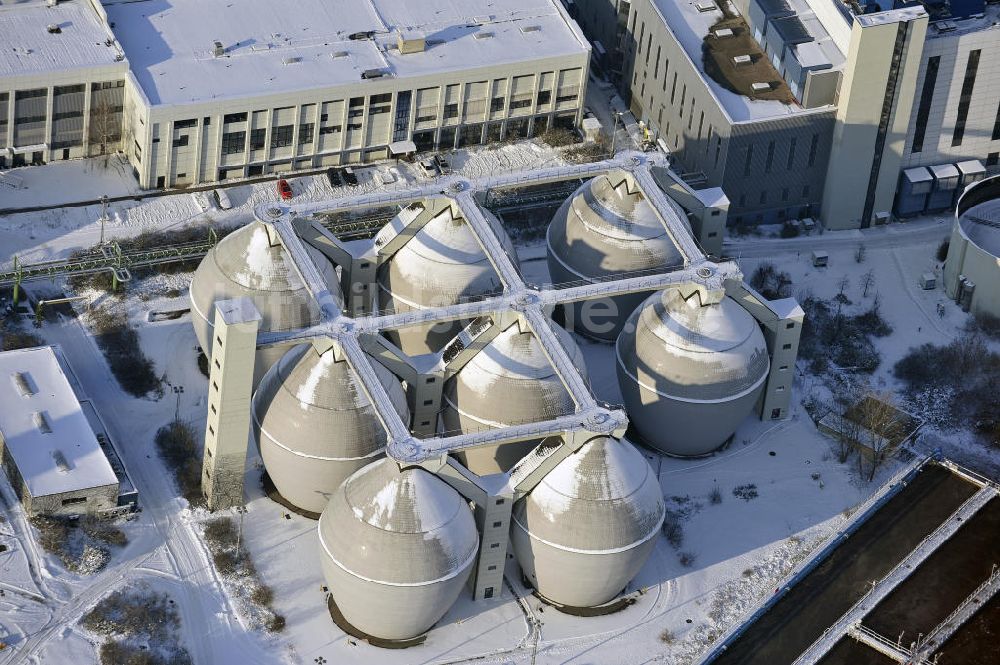 Luftbild Berlin - Klärwerk Ruhleben im Winter in Berlin