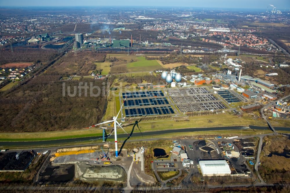 Luftaufnahme Bottrop - Klärwerks- Becken und Reinigungsstufen in Bottrop im Bundesland Nordrhein-Westfalen