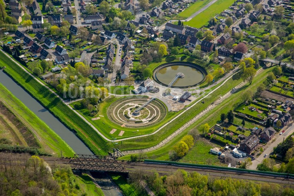 Luftbild Bottrop - Klärwerks- Becken und Reinigungsstufen in Bottrop im Bundesland Nordrhein-Westfalen