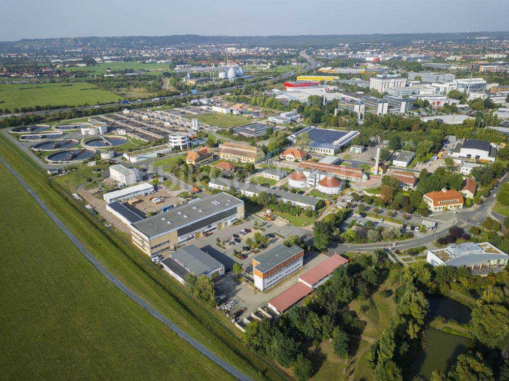 Dresden von oben - Klärwerks- Becken und Reinigungsstufen in Dresden im Bundesland Sachsen, Deutschland