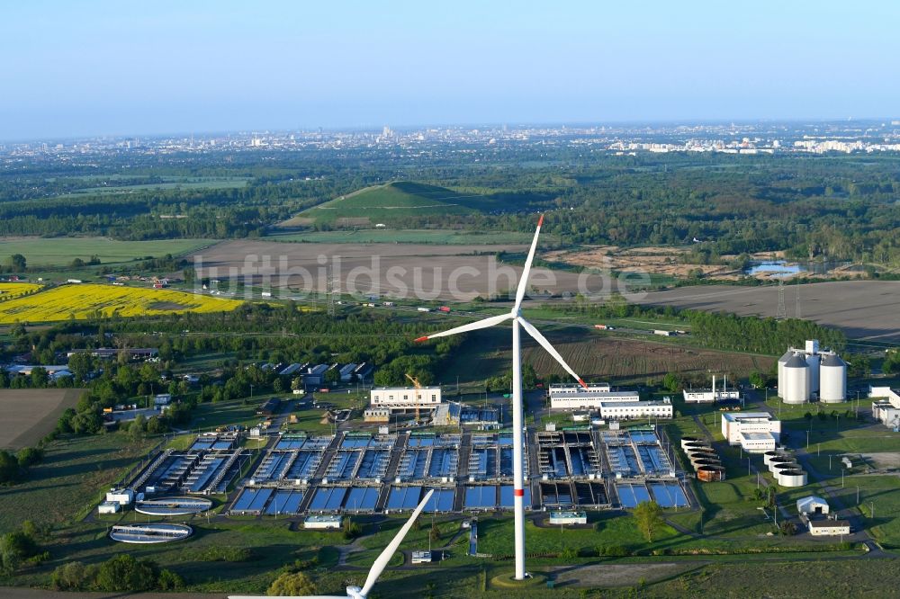 Luftbild Schönerlinde - Klärwerks- Becken und Reinigungsstufen in Schönerlinde im Bundesland Brandenburg, Deutschland