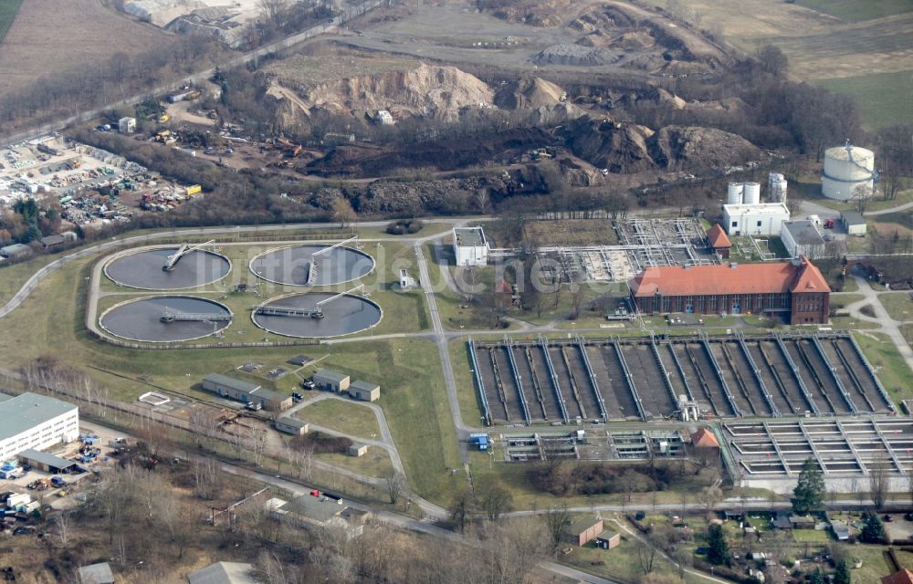 Luftbild Stahnsdorf - Klärwerks- Becken und Reinigungsstufen Stahnsdorf in Stahnsdorf im Bundesland Brandenburg