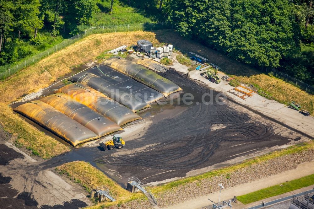 Luftbild Warstein - Klärwerks- Becken und Reinigungsstufen in Warstein im Bundesland Nordrhein-Westfalen